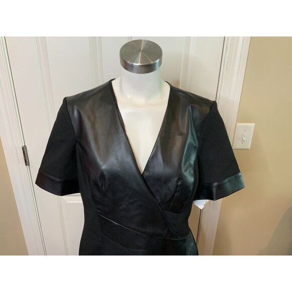 Karen Millen Black Structured Crepe & Faux Leather Contrast , Size 12, NWT! $342 - Picture 2 of 6